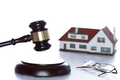 Image de l'article | Le Tribunal de la procédure collective est compétent pour connaître de l’action en nullité d’une vente immobilière fondée sur les articles 1591 du Code civil et L. 632-1